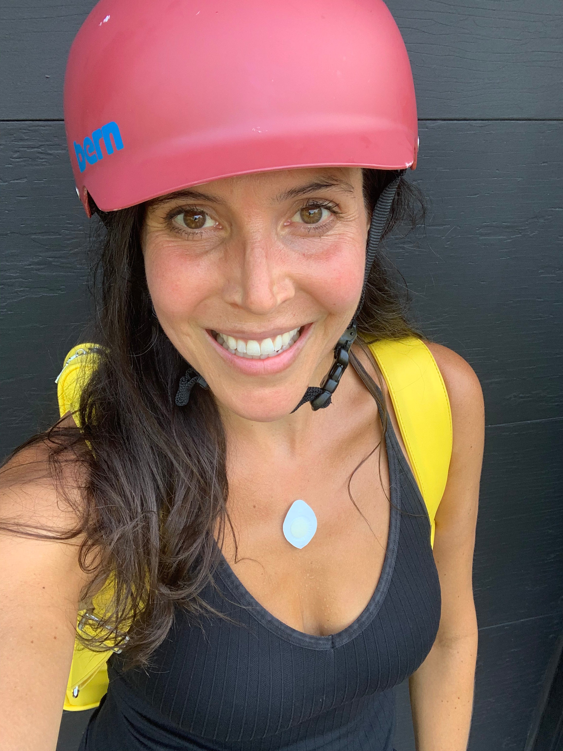 Climbing woman wearing Breatherapy patch
